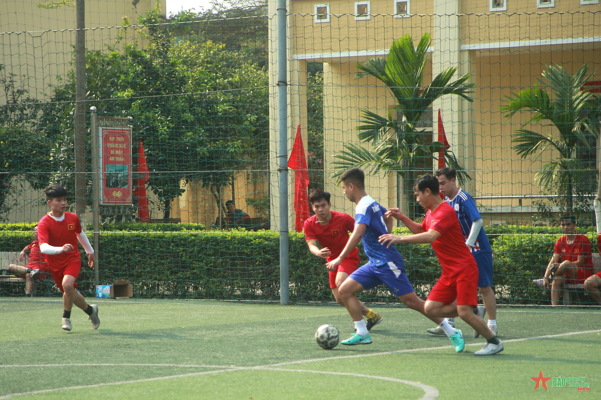 Chương trình giao lưu thể thao tạo không khí vui tươi, phấn khởi